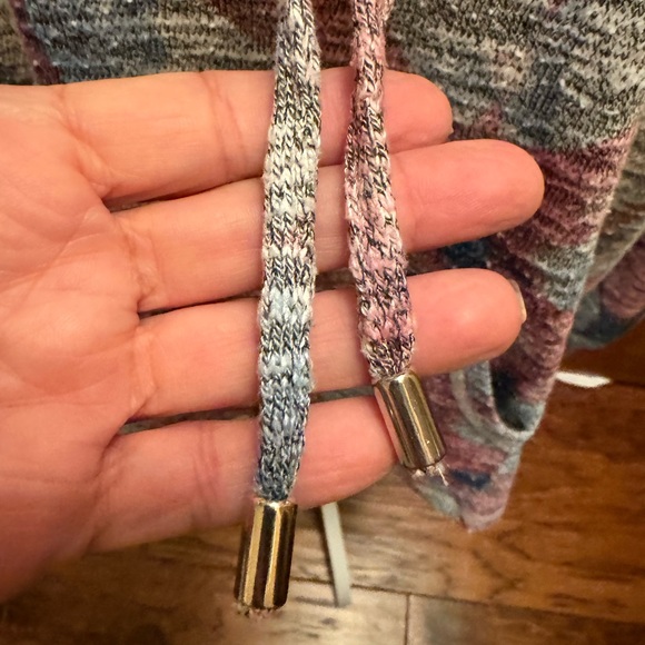 Ruby Rd. Pullover cowl neck sweater. Women’s size M - Picture 6 of 10